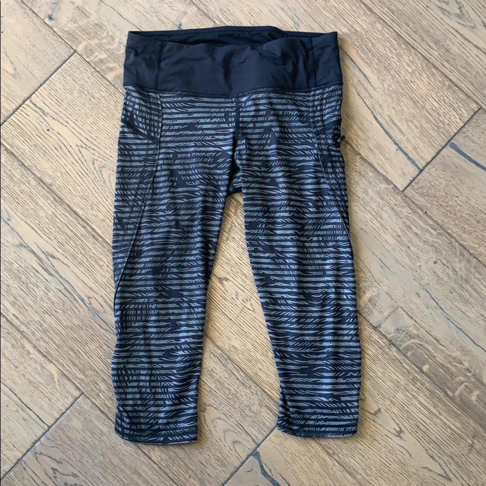 Lululemon Black Stripe Crop Pant